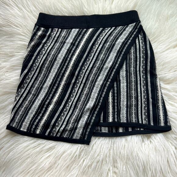 NWT Smartwool knit Alpine Lodge Patterned skirt size small - Picture 1 of 8